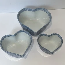 ABC Distributing Vintage Heart Shaped Serving Nesting Bowls 1994 Blue & White