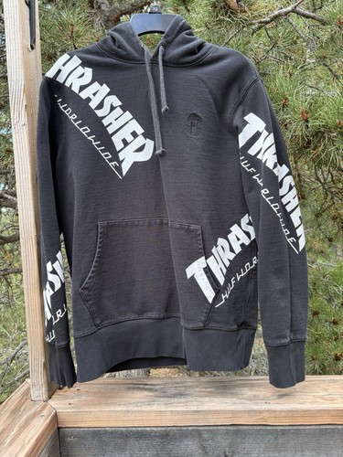 HUF x Thrasher Black Pullover Hoodie Graphic Print Pockets Drawstring M