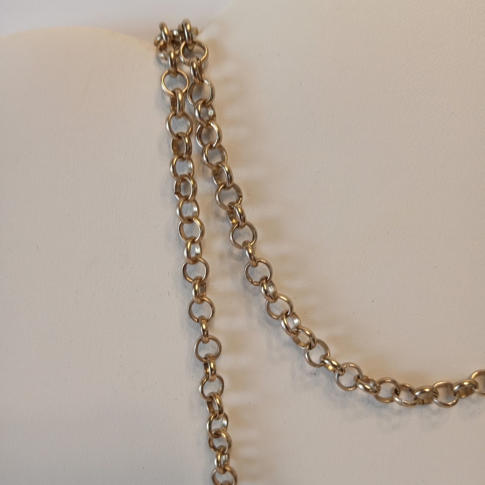 Statement 34" Bar/Ring Grey Leather Scalloped Dis… - image 6