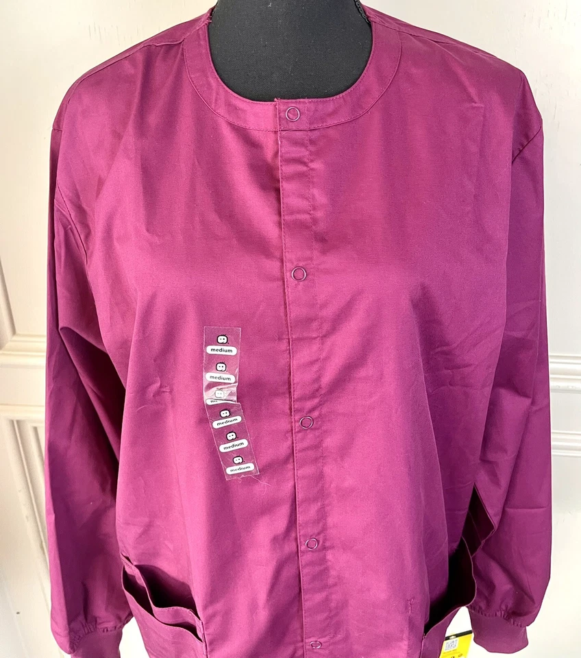 Chaqueta Médica Wonderwink Unisex WonderWORK Mediana Granate Frente a Presión Ajuste Clásico Foto 2 de 4