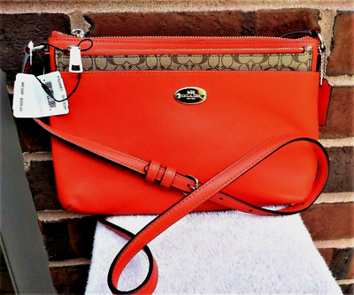 の NWT COACH Orange Leather EW Pop Small Messenger Crossbody Bag with