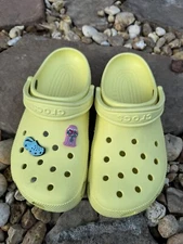 CROCS Classic Clogs Yellow Slip On Unisex Size M 7 / W9 EUC Comfort