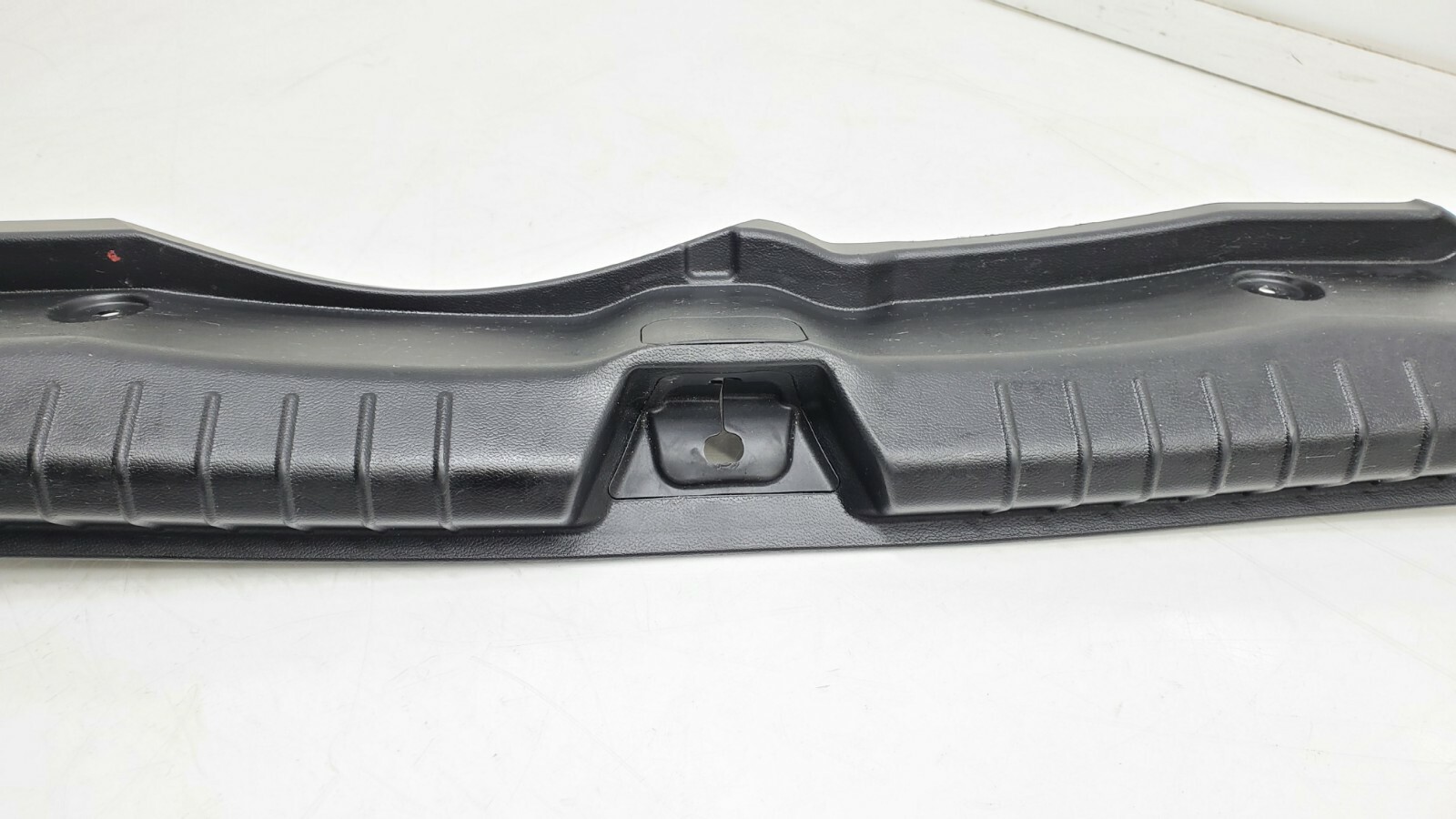 2014-2019 MASERATI GHIBLI S TRUNK LATCH SILL SCUFF TRIM COVER OEM.