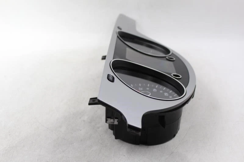 Grupo de velocímetros 12 k millas MPH multifunción 2010 Volkswagen CC OEM #28172 Foto 4 de 4