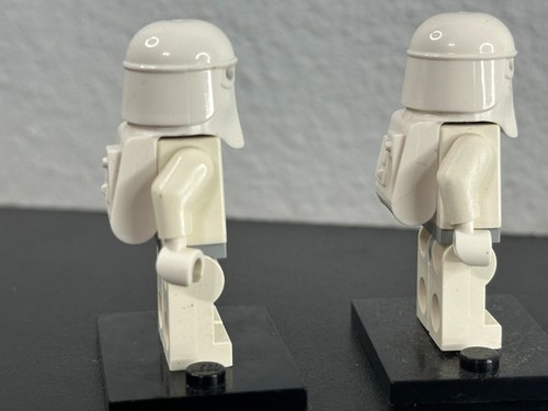 Juego de 2 minifiguras coleccionables Snow Storm Troopers con soporte de Lego CMF - Imagen 11 de 14