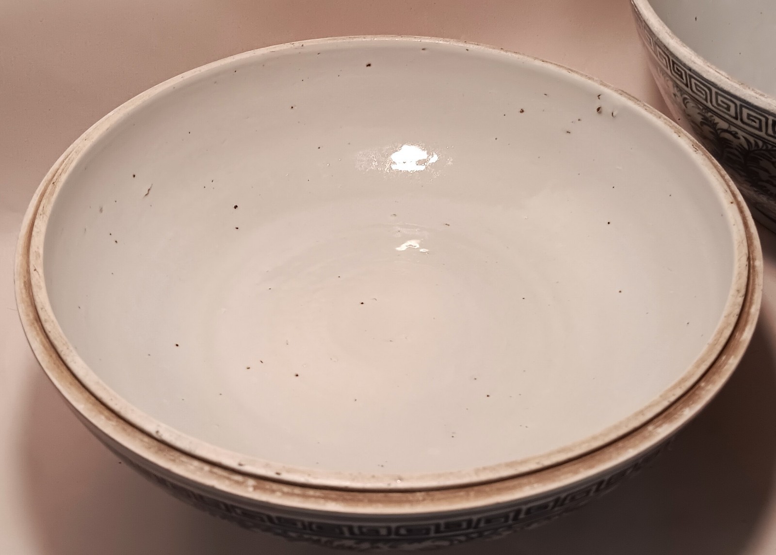 DOUBLE HAPPINESS vtg covered chinese porcelain blue white serving bowl pottery