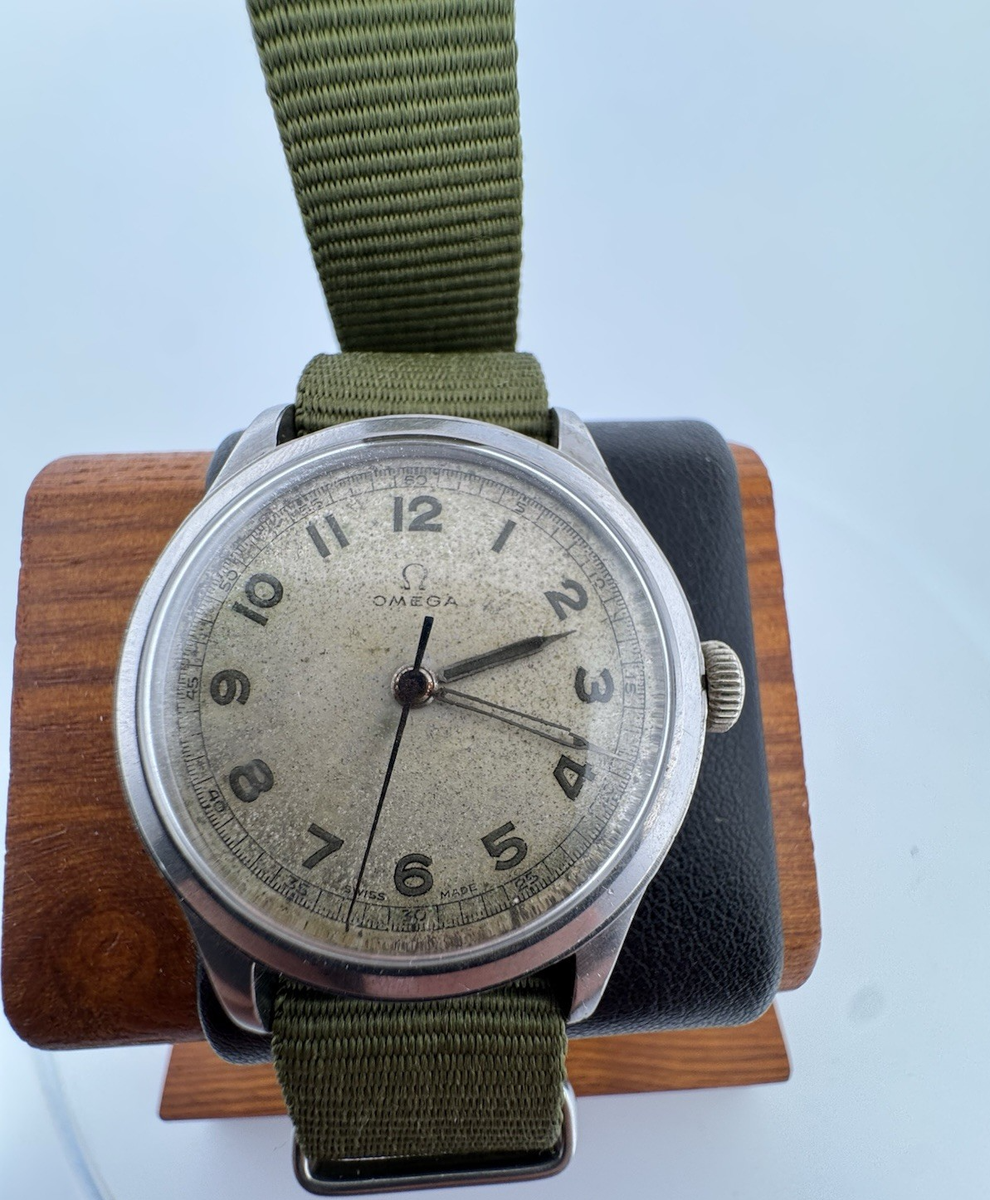 VINTAGE OMEGA 2179-4 MILITARY WWII CAL 30T2 SC STAINLESS STEEL
