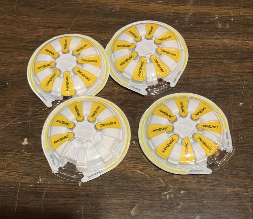 Lot Of 29 Rayovac Hearing Aid Batteries Size 10 Expire Dec 25