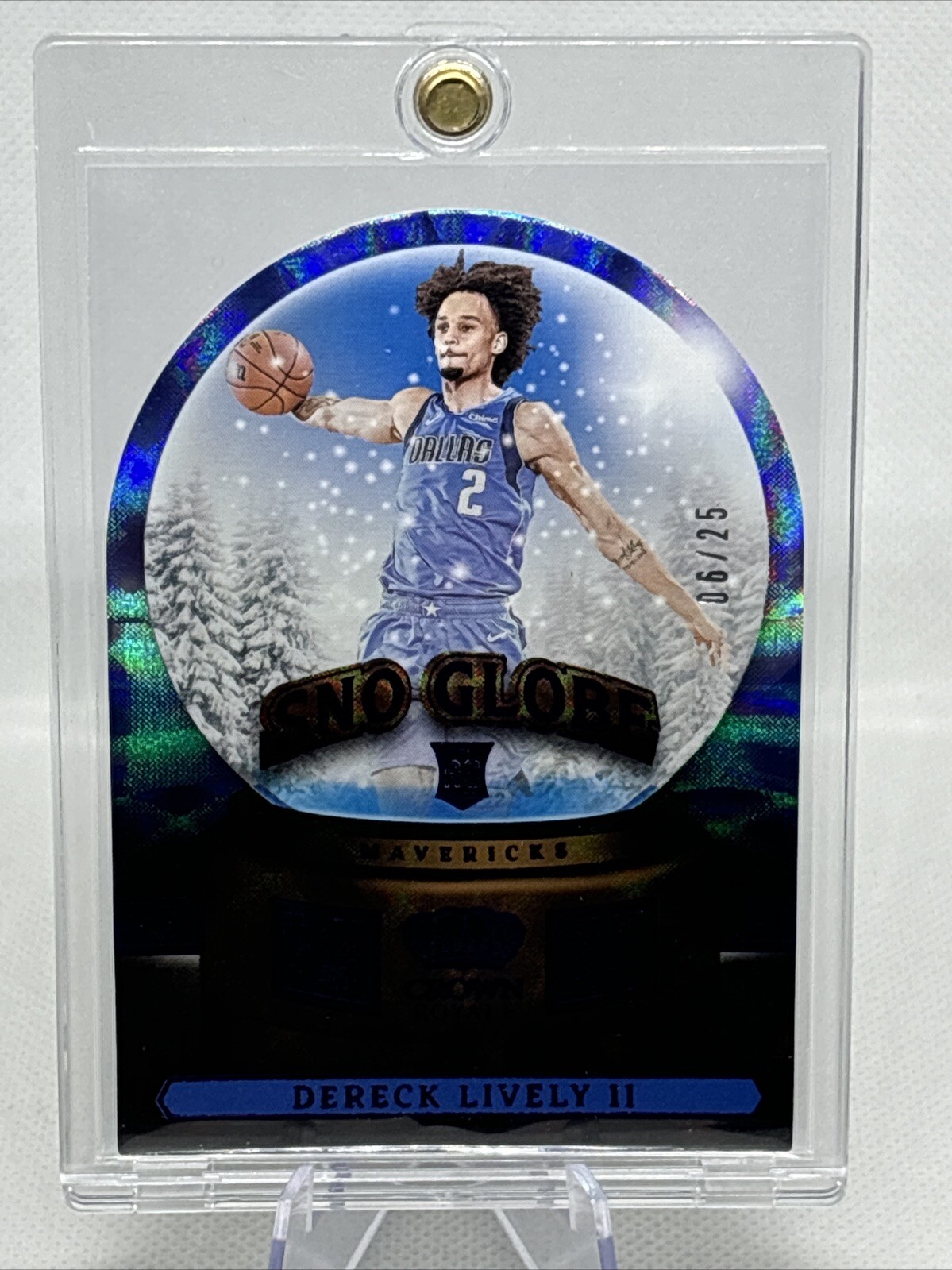 2023-24 Crown Royale Sno Globe Dereck Lively II /25 Purple Mavericks Rookie NM+