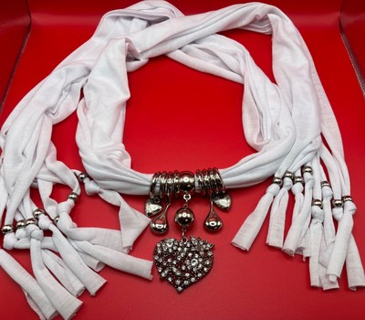 Soft White Scarve Scarf Necklace Heart Butterfly Rhinestone Pendant Silver Beads