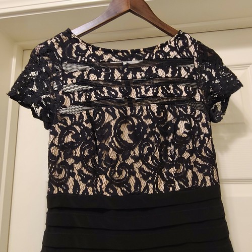Adrianna Papell Black Lace Dress Tiered Sheath Cocktail Evening Semi Formal Sz 4 - Picture 2 of 10