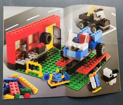 Building instructions for 6166 Classic Large Brick Box Release Date 2007 - Picture 7 of 9