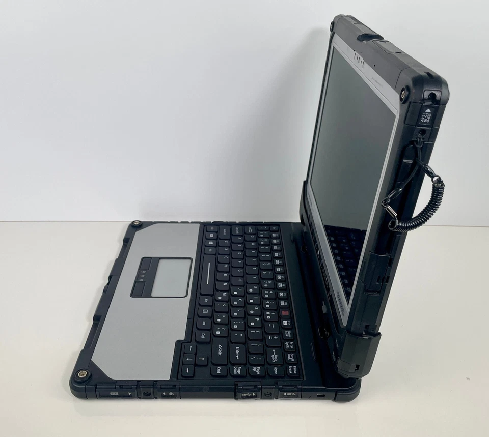 Panasonic Toughbook CF-33  MK 2  10 Th Gen i5 16 GB  1 Tb SSD, Windows 11 Pro 4G - Image 2 of 4