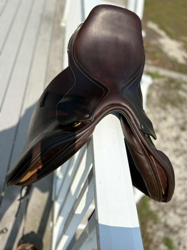 15" Bates Caprilli Close Contact Jump Saddle Interchangeable Gullets Brown - Picture 3 of 8