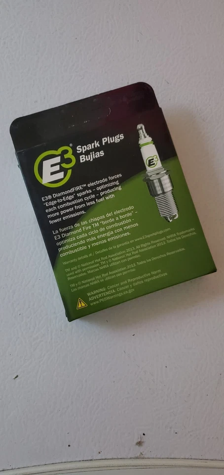 Bujías automotrices premium E3 E3.58 - Paquete de 4 Foto 2 de 2
