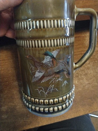 Vtg Wade Irish Porcelain,  22oz Heavy  Mug, Flying Ducks green blue