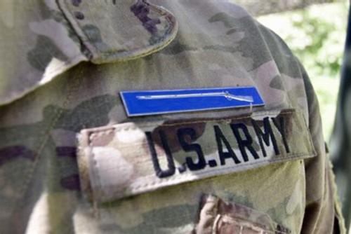 EXPERT INFANTRYMAN BADGE EIB PIN US ARMY COMBAT EXPERT INFANTRYMAN BADGE EIB PIN US ARMY COMBAT