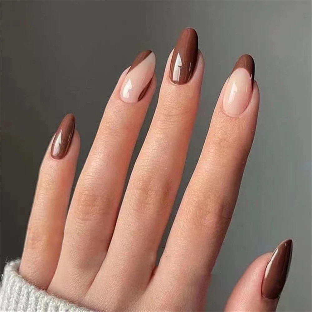 27 Almond Nails Designs to Try Now | Glamour