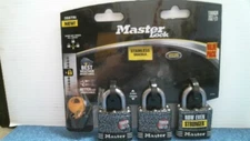 Master Lock Stainless Shackle Padlock  3 Pack   (3SSTRI)  FS 