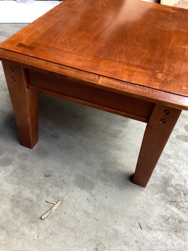 26” LX 22” W x 17”T Brown Wood End Table Some Flaws but Nice - Picture 2 of 9