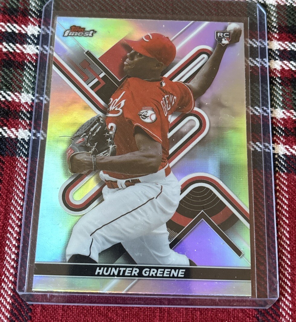 2022 Topps Finest #69 Hunter Greene - Cincinnati Reds RC SILVER REFRACTOR
