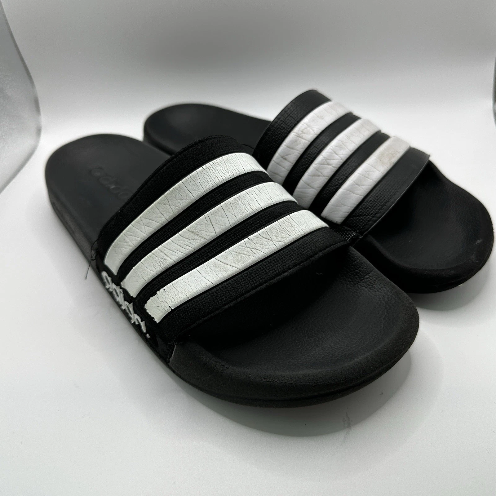 Adidas Uomo Adilette Leggero Imbottito Facile Sandalo Doccia Scivolo
