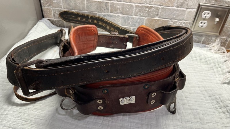 WW Bashlin Co Utility / Pole Climbing Belt Size D24 No. 61FH  Code F