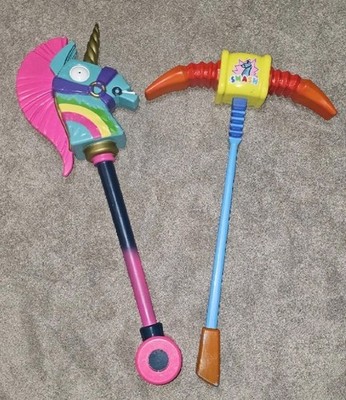 2018 Prem. Fortnite Rainbow Smash Pickaxe Unicorn & Pick SQUEAK Axe Replicas 38''