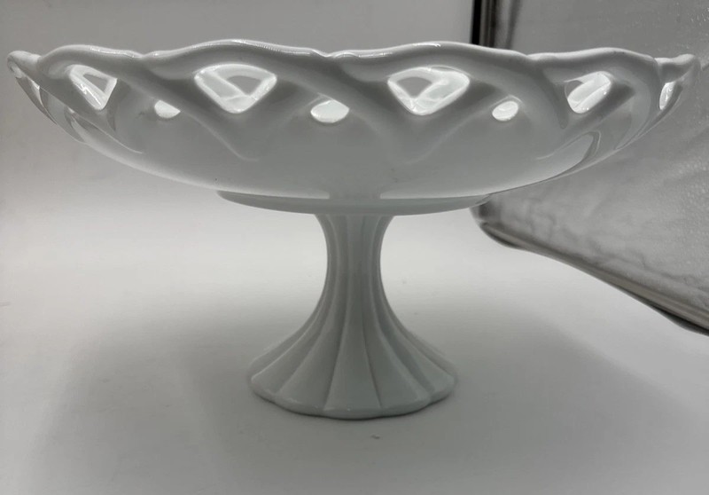 Pitman Drietzer Old Colony Milk Glass Pedestal Footed Compote Centerpiece