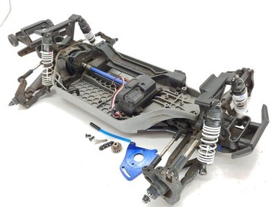Traxxas Rustler 4x4 1/10 Stadium Truck Roller Slider Chassis w/ Servo Used Dirty