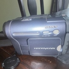 Sony Handycam Hi8 Camcorder 20x/990x Zoom 2.5" LCD S-Video A/V Gray
