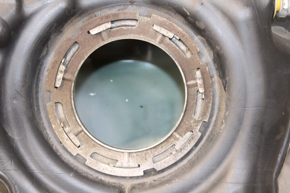 BMW 328I xDrive 2013-2016 SULEV 2,0 L tanque de gasolina 15,8 galones estadounidenses 16117294610 Foto 4 de 4