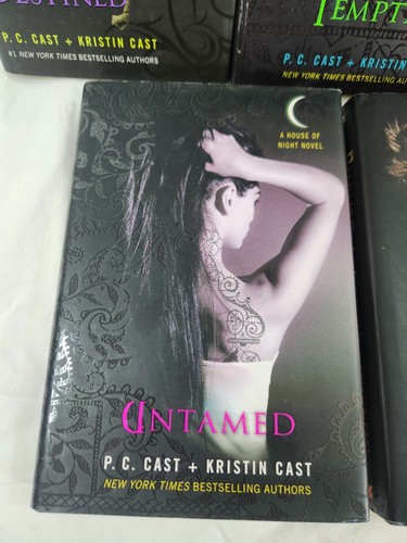 5 House of Night Novels by PC & Kristian Cast Hardback JD1018 - Foto 5 di 10
