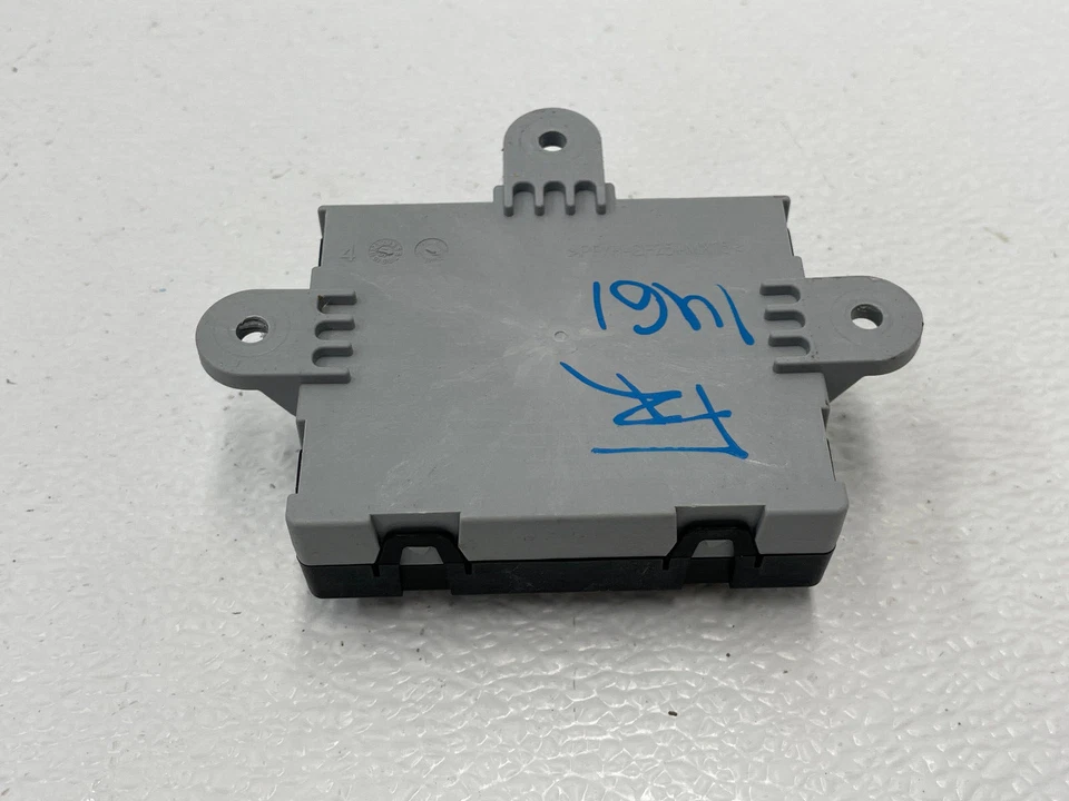 15-19 LAND ROVER DISCOVERY SPORT MÓDULO DE CONTROL DE PUERTA DE PASO DELANTERO DERECHO 1461 OEM Foto 3 de 4