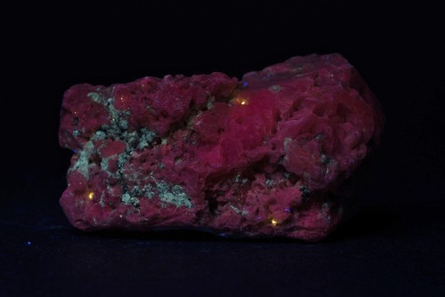 JH14133 Red Fluorescing Ruby with Apatite, Luc Yen, Vietnam - Picture 2 of 3