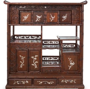 Chinese Intricately Carved Rosewood And Mother Of Pearl Curio Cabinet Ebay