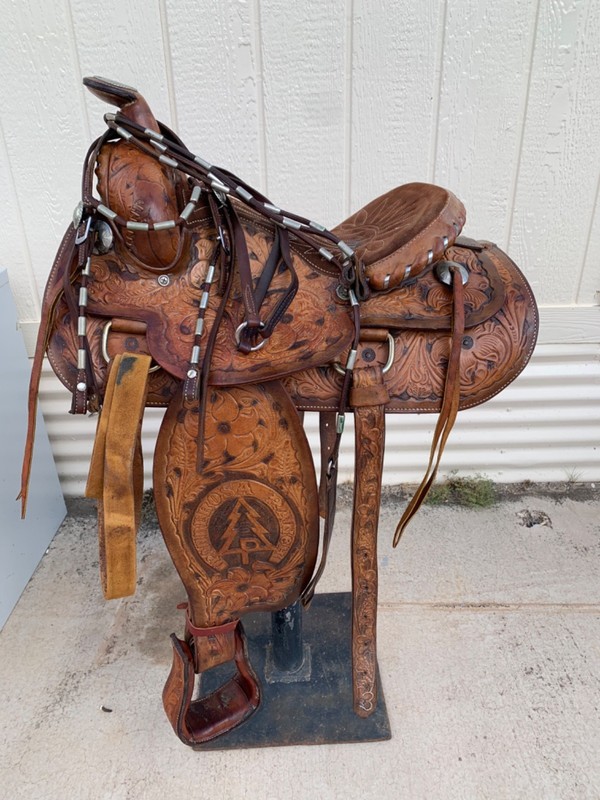 Beautiful Vintage Ponderosa Ranch Western Saddle w/Poco Bueno Headstall / Reins
