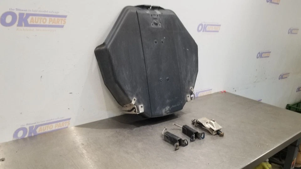 1990 CHEVY CORVETTE C4 SPARE WHEEL CARRIER Foto 3 de 4