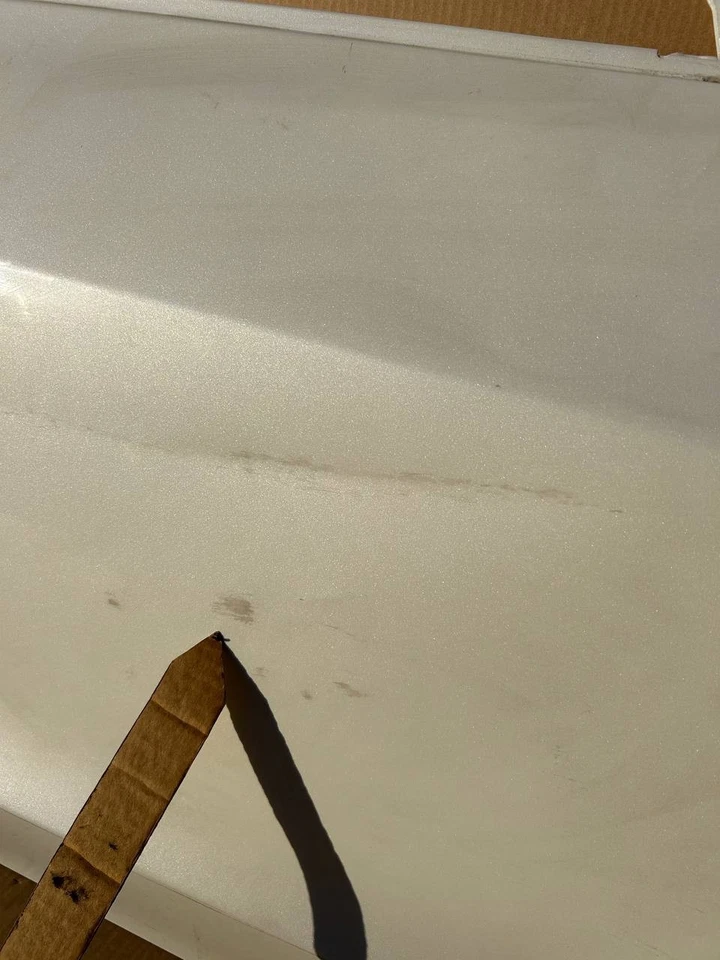 17-23 特斯拉 Model 3 右前乘客侧门外壳 1090612 带划痕 — 第 2/4 张图片