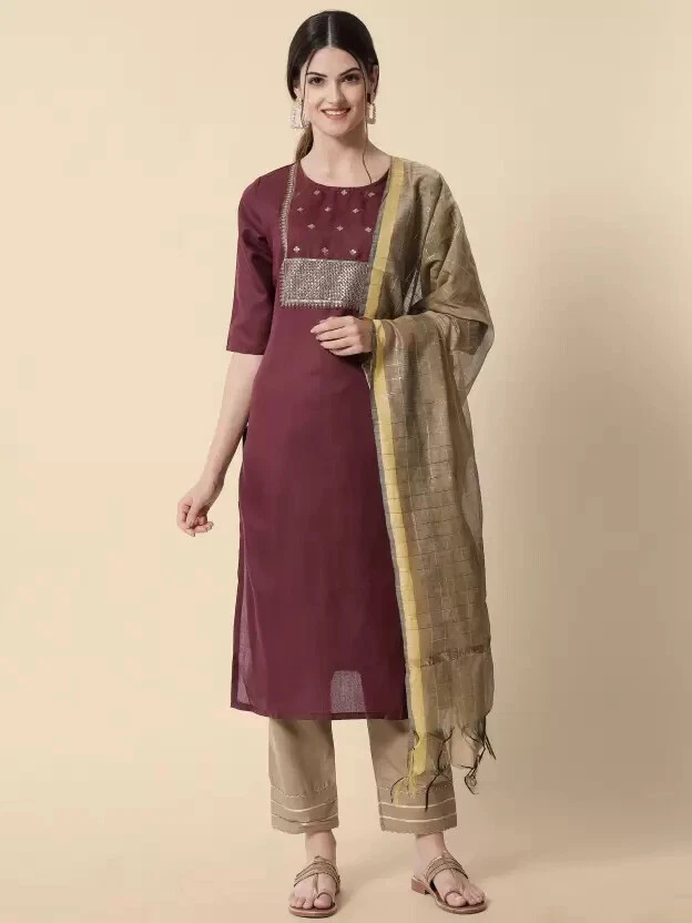 XL Wedding Wear Designer Kurtis at Rs 3400 in Surat | ID: 14382943188