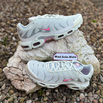 Max 270 Squalo Rosa Nike Wmns Nike Air Max Plus TN Summit White