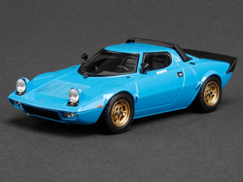 Lancia Stratos HF Stradale HPI Racing 986 bleu ciel réplique haut de gamme 1/43