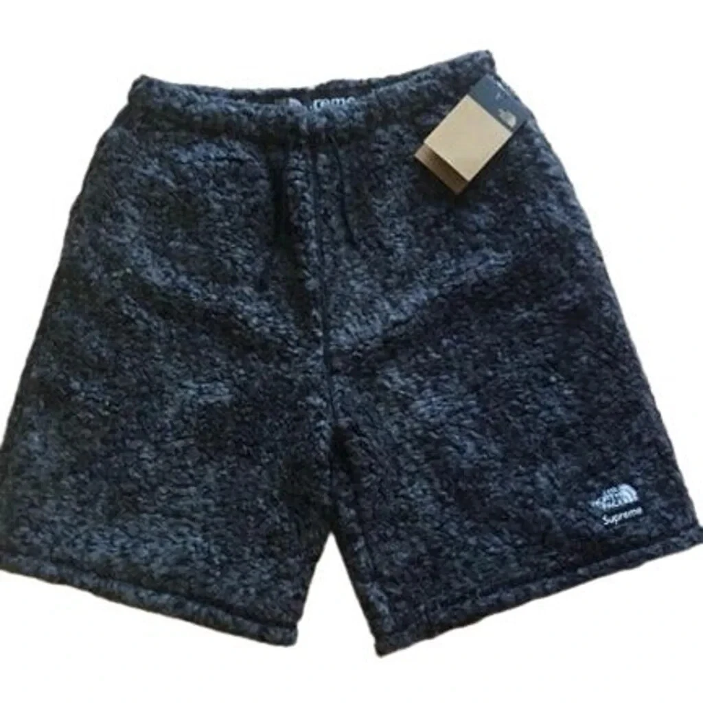 Short Supreme The North Face grand toison noire haute pile