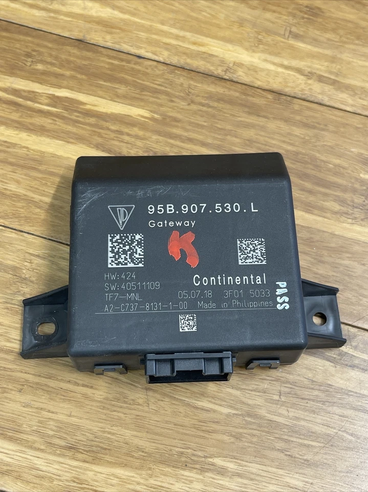 Módulo de control de puerta de enlace de chasis Porsche Macan Cayman 2015-2023 OEM 95B907530lL Foto 2 de 4