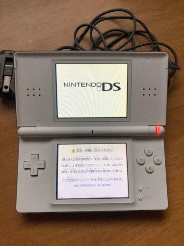 Nintendo DS cuerpo ligero blanco importado de Japón - Imagen 2 de 2