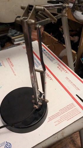 Vintage Underwriters Laboratories Portable Lamp Chrome Pixar Style U-1794. Works - Picture 2 of 9