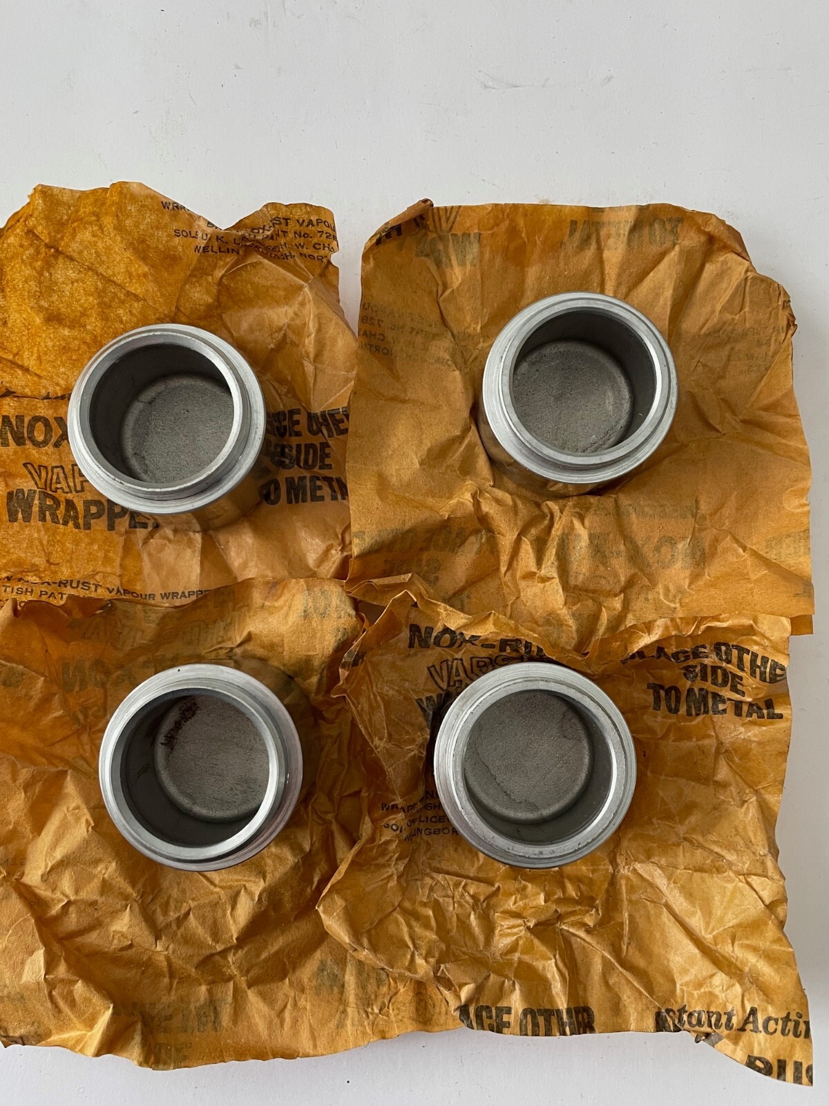 Girling Caliper Pistons (4)40.5mm #64326919 #CD4074 Rolls Royce Bentley OEM  NOS