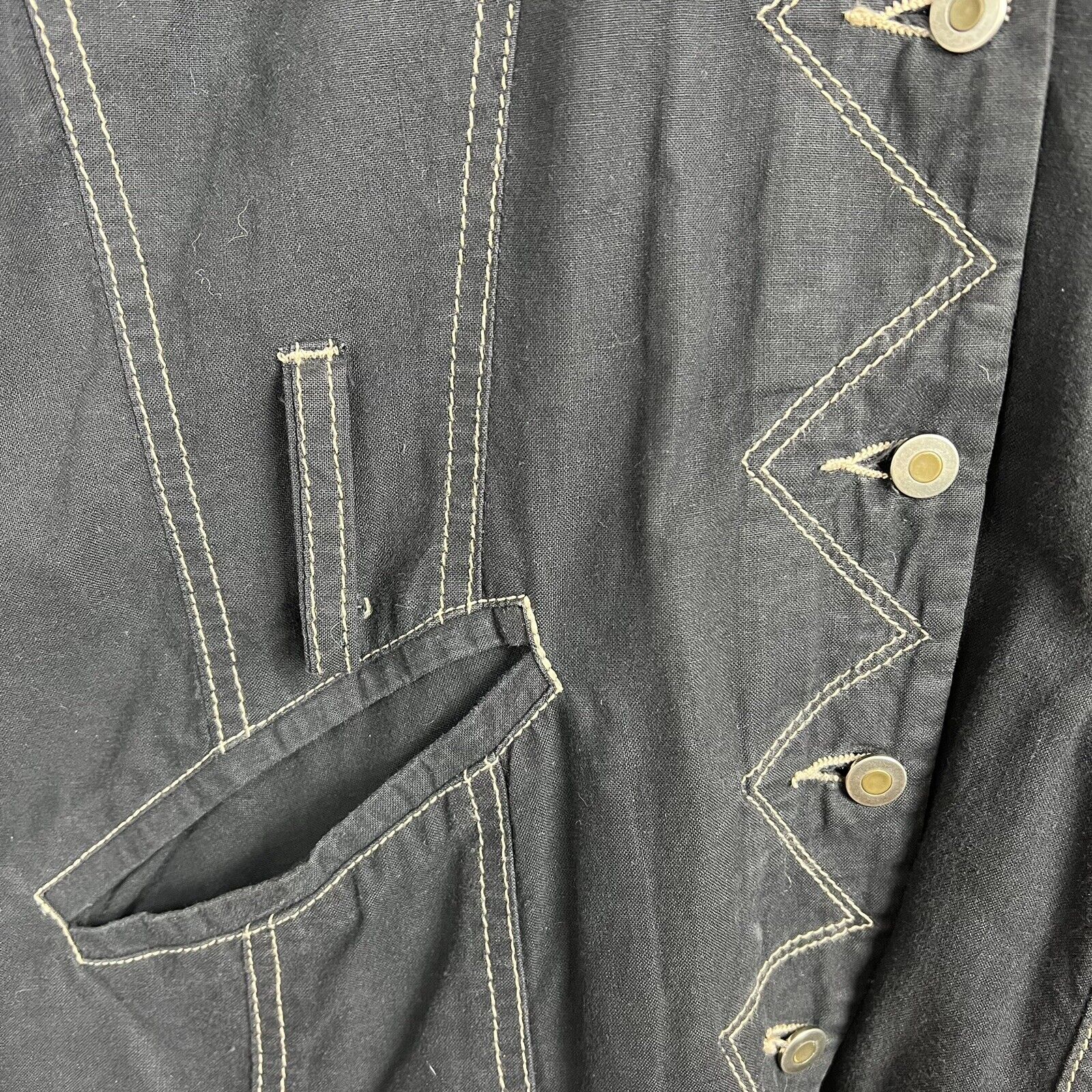 Picture 4 of 6