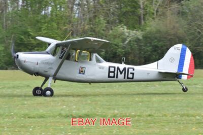 FOTO FLUGZEUG CESSNA O-1E VOGEL HUND '24541 / BMG' (G-JDOG) C/N 24541 GEBAUT 195
