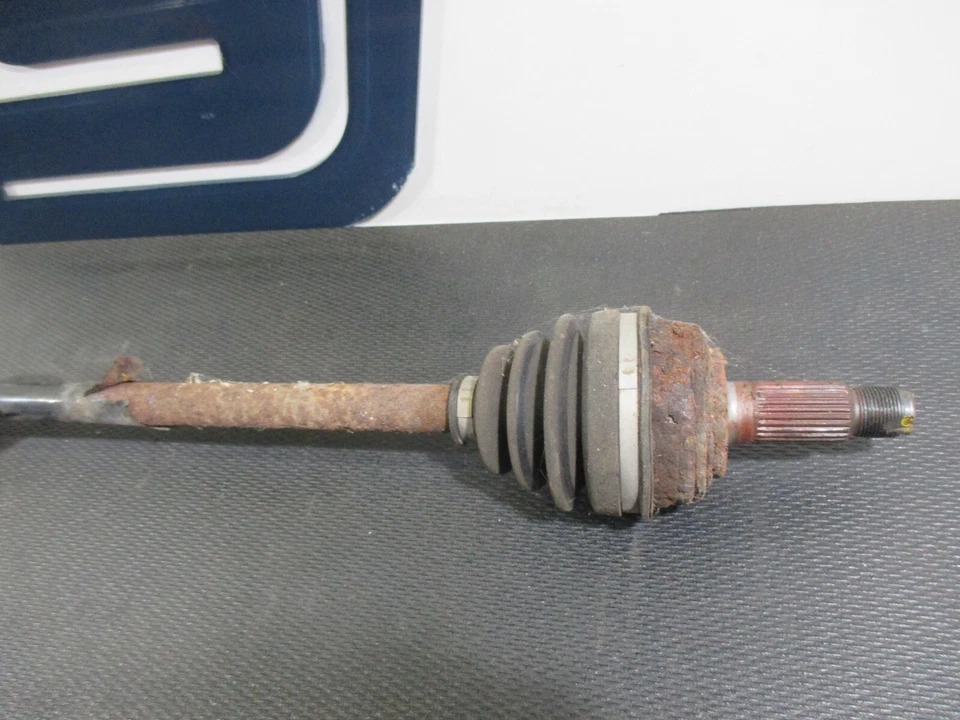 Honda Civic Del Sol Si 1997 lado izquierdo del conductor eje CV (solo MT) Foto 4 de 4